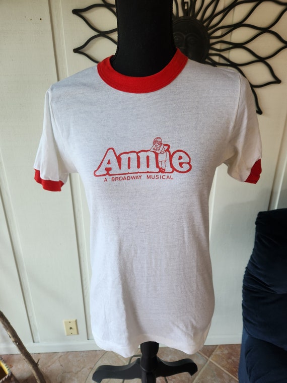 vintage annie musical souvenir Gem