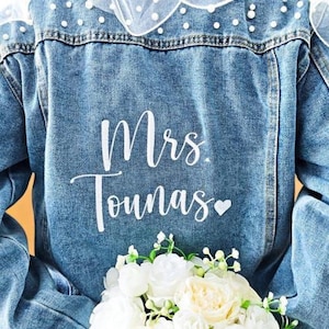 Jeansjack Mrs Pearl, gepersonaliseerde parelcowboyjas voor dames, aangepast bruidscowboyjack, aangepast parel bruidsjack, bruidscadeau