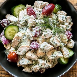 Tzatziki Chicken Salad | Creamy, Fresh & Packed with Mediterranean Flavor .