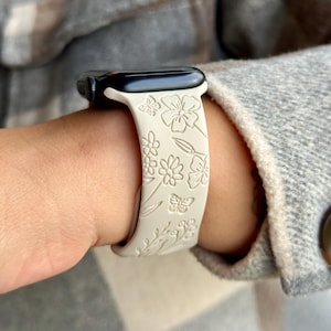 Silicone Band for Apple Watch – Engraved with Floral Flowers Butterfly – Compatible with Series 10 9 8 7 SE – Gift for Her