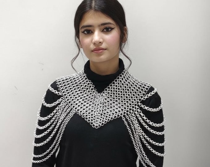 Fashionable Medieval Aluminium Butted 9 mm 16 Guage Chainmail Top For Women