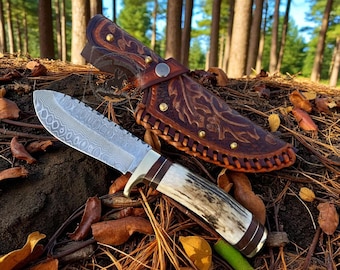 Hand-Forged Damascus Steel Knife: Antler Handle, Leather Sheath