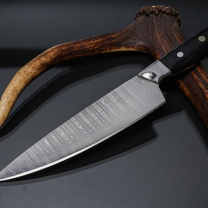 Handmade Luxury Damascus Chef Knife - 67 Layer Damascus Steel 8&quot; Kitchen Knife - Japanese VG10 Steel Knife - Unique gift for him/her, mother