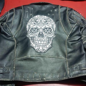 Verweerde leren bikerjas: Sugar Skull Goth Punk Moto Jacket