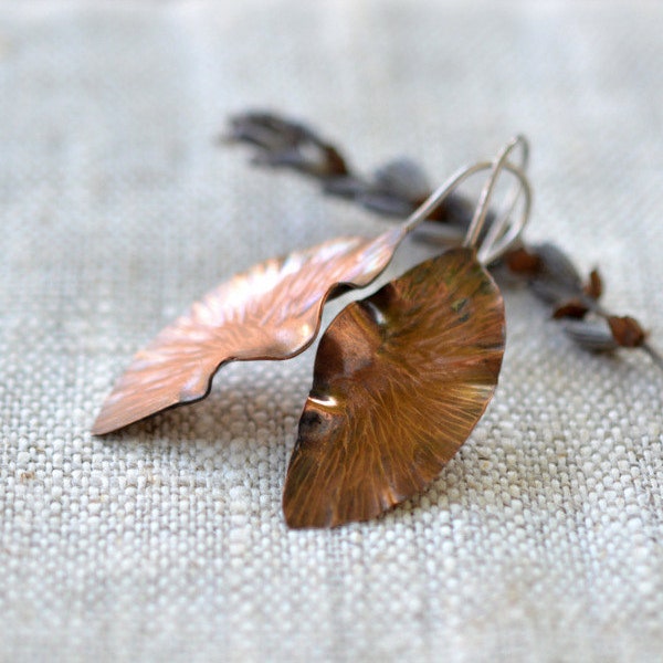 Copper earrings with sterling silver - brown leaves organic shape - handforged artisan jewelry by Alery