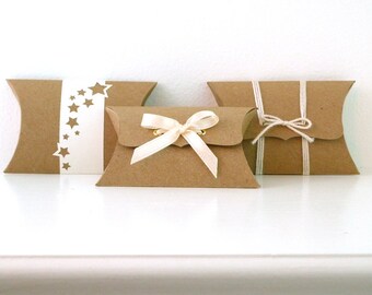 Glitter Pillow Gift Boxes Various Designs Birthday Weddings Jewellery Box Glitter Pillow Gift Boxes Various Designs Birthday Weddings Jewellery Box