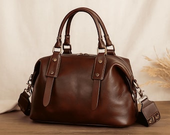 Handmade Brown Leather Shoulder Bag: French Style Vintage handbag