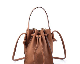 Echtleder Beuteltasche für Frauen - Weiche Schultertasche aus Rindsleder mit Kordelzug | Elegante Minimalistische Handtasche