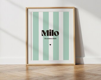 Gepersonaliseerde geboorteaankondigingsposter met naam en pastelgroene strepen voor een kinderkamer