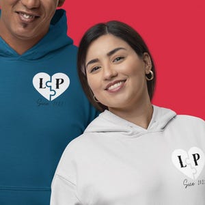 Sudadera con capucha bordada con corazón de rompecabezas: regalo personalizado para parejas