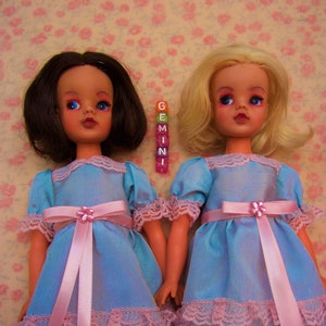 Cartão de aniversário de Gêmeos Grady Twins