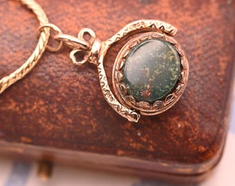 Vintage Mid-Century 1970's Agate 9ct Gold Spinning Fob Pendant/ Charm, Bloodstone and Carnelian Agate Retro Charm in antique style gold 9K