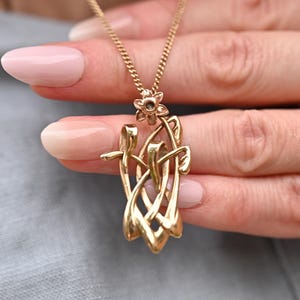 Vintage Clogau Welsh Gold Daffodil Pendant Necklace: 9ct Yellow with Rose Gold, Welsh Keepsake Jewellery, St David’s Day Gift, Rare Find