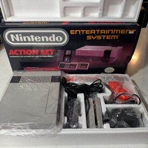 Vintage Nintendo NES Action Set Complete Tested Working w/ Original Box Styrofoam Zapper Manuals CIB Near Mint Console Collector
