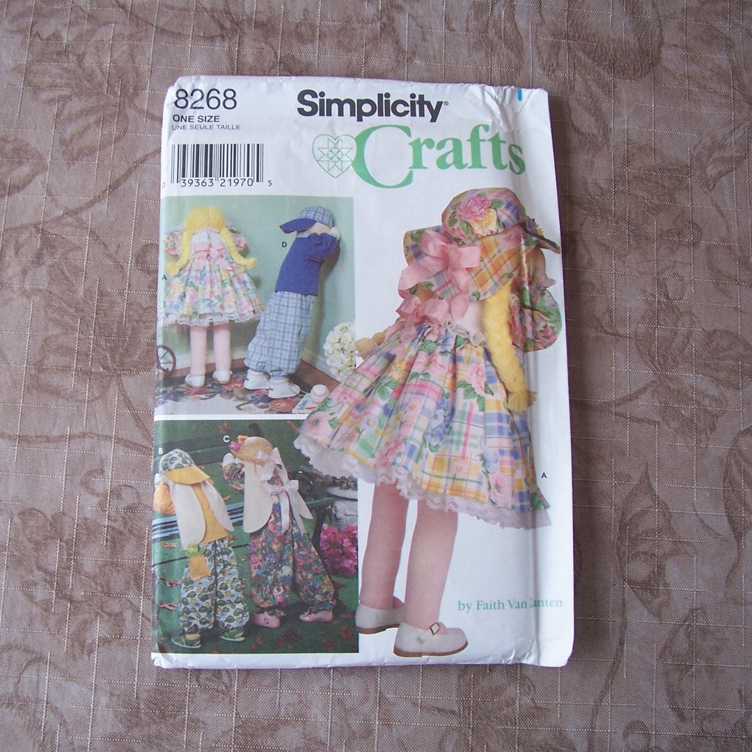 Vintage Simplicity 8268 Sewing Pattern for Pouting Dolls. Etsy