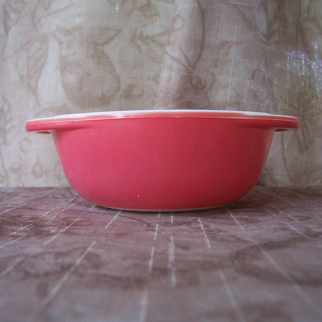 Vintage Small Flamingo Pink Pyrex Bowl 080 With Tab Handles. B224.50 ...