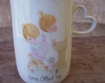 Vintage 1980 Precious Moments mug.  B337-1.25.