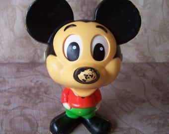 Vintage 1976 Mickey Mouse Chatter Chum pull string toy.  B446-0.