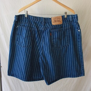 90s Plus Size Levis Striped Denim Shorts Hickory Railroad Blue and White Jean Shorts Size 2X / 3X image 1