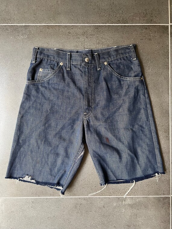 70s Distressed Levis Dark Wash Cutoff Jean Shorts… - image 2
