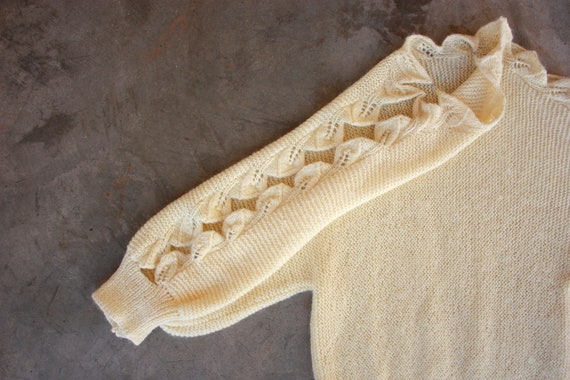 80s Hand Knit Cutout Sweater Cream Batwing Sleeve… - image 4