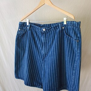 90s Plus Size Levis Striped Denim Shorts Hickory Railroad Blue and White Jean Shorts Size 2X / 3X image 2