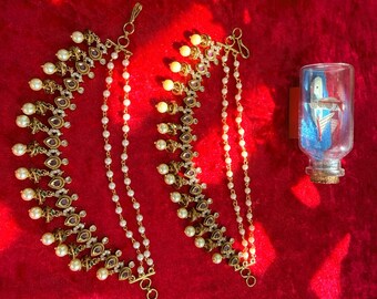 Champaswaralu / ear side chains