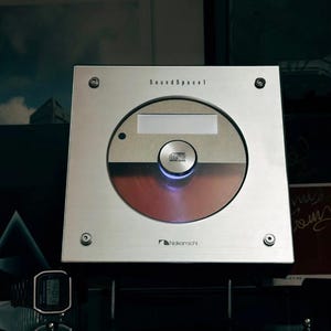 Vintage CD Player Japan 1990s Nakamichi Soundspace-1