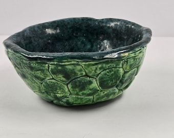 Artisan Studio Pottery Green Turtle Shell Textured Bowl Teal Glaze Handcrafted