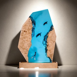Handmade Resin Turtle Lamp – Ocean Night Light, Sea Turtle Table Decor, Coastal Gift for Beach Lovers, Unique Resin Nightlight for Kids