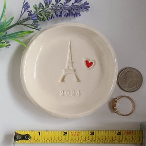 Eiffel Tower 2024 Dish/New Years Gift/Travel Gift/Gift For Friends/Keepsake Dish/Engagement French Ceramic/Ring Dish Wedding Gift immagine 6