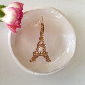 Couple Gift/Trinket Dish/Gold Eiffel Tower Small Dish/Keepsake Ceramic/Small Ring Dish Wedding Favor/Engagement Gift/ Ready To Ship