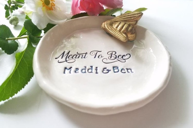 Bee Trinket Dish Personalized Jewelry Storage Wedding Ring Elegant Couples Dish Ceramic with Gold Ceramic Bee Housewarming Gift Anniversary