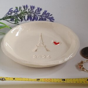 Eiffel Tower 2024 Dish/New Years Gift/Travel Gift/Gift For Friends/Keepsake Dish/Engagement French Ceramic/Ring Dish Wedding Gift immagine 4