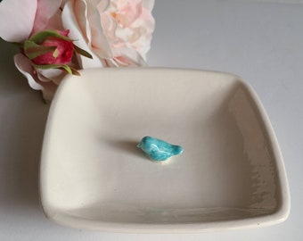 Ring Dish With Tiny Bird/Jewelry Storage/Small Bird Elegant Dish/Trinket Dish/Birthday Gift/ Bridesmade Gift/Wedding Dish/Lightly Speckled