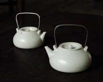 White Ceramic Teapot ｜ Handcrafted ｜ Dual Use for Electric & Charcoal Stove