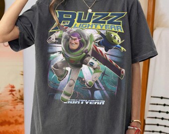 Camiseta vintage de Buzz Lightyear de Disney, camiseta retro con estampado de Toy Story, camiseta "Hasta el infinito y más allá", regalo para vacaciones familiares en Disneyland