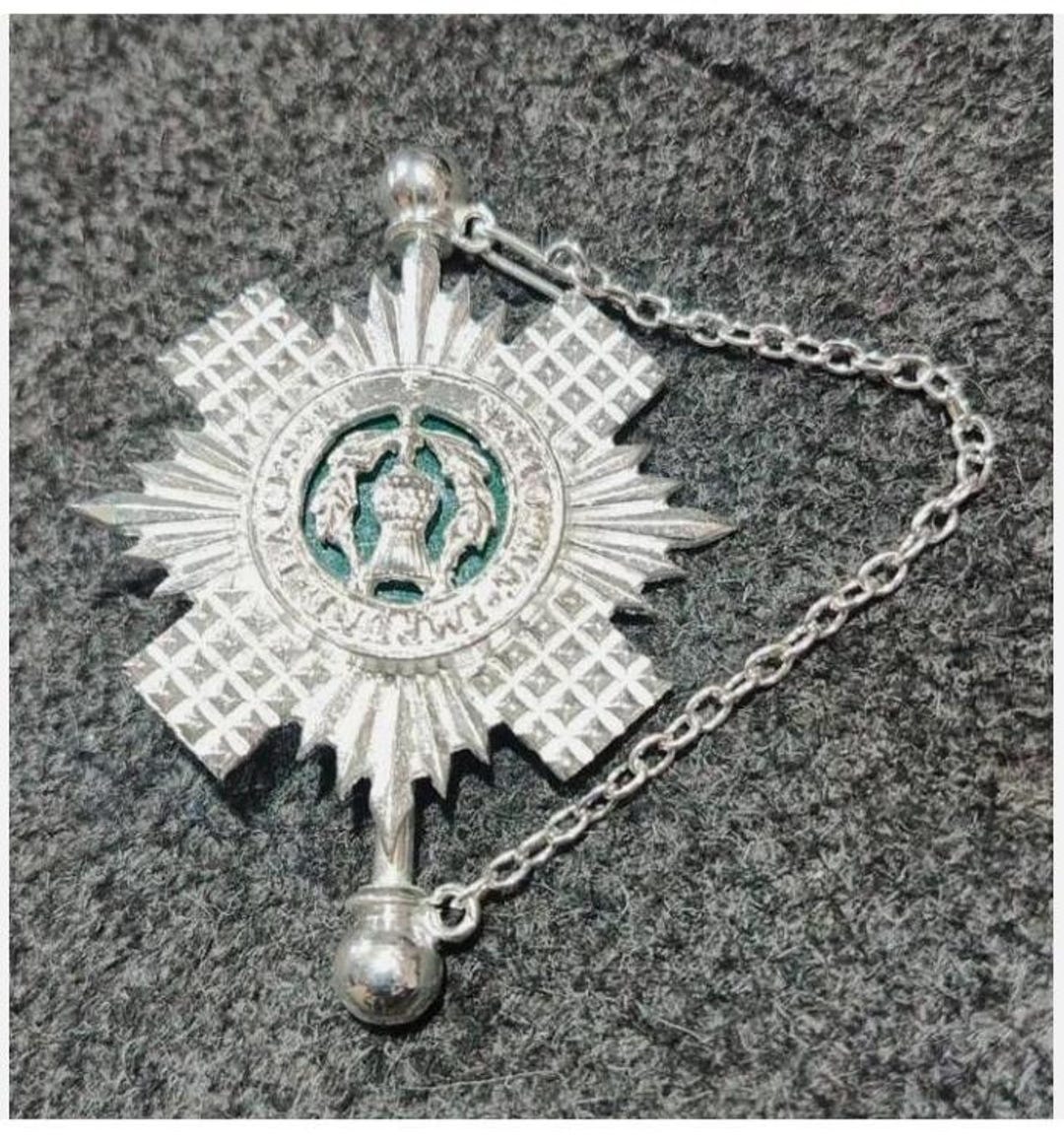 Sterling Silver Plated Scots Guards Kilt Pin: Scottish Highland