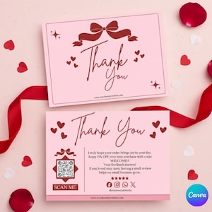 Puede incluir: Tarjetas de agradecimiento rosas con diseño de lazo y corazón. Las tarjetas tienen las palabras "Thank You" en una fuente de escritura. Una tarjeta incluye un código QR y el texto "Scan Me". Cinta roja y confeti en forma de corazón.