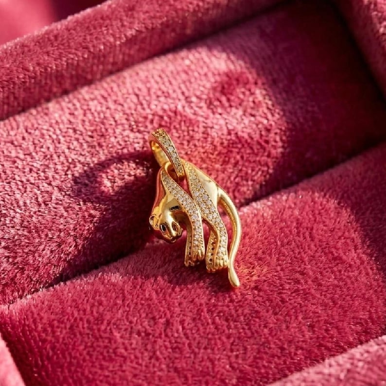 Diamond Panther Pendant Necklace in [material], Luxury Gold Animal ...