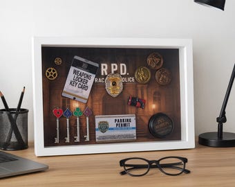 Resident Evil 2 Inspired Key Collection Display | Gamer Wall Art | Cosplay Prop Replica Set | Horror Game Gift | Collector Display Frame