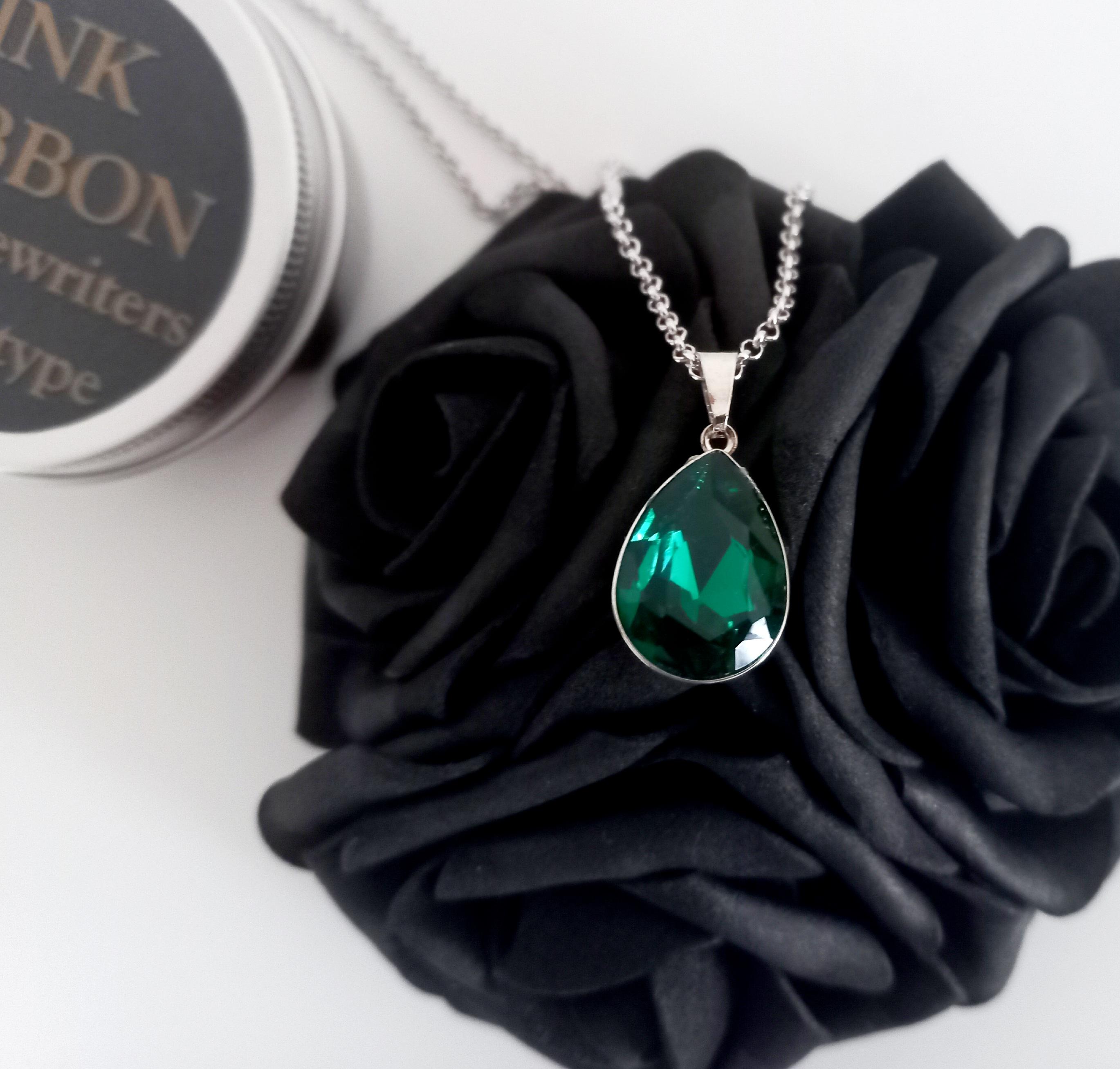 Helena Harper Necklace – Resident Evil 6 Inspired Jewelry - Etsy
