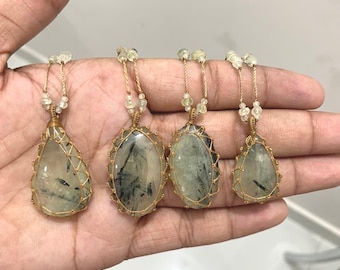 Handgemaakte groene prehniet-macrameketting, boho healing kristal