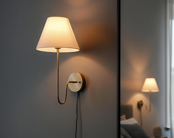 Aged Brass Wall Sconce, Vintage Wall Lighting Fixture, Bedside Wall Lamp with Linen Lampshade, Modern Farmhouse Wall Sconce for Living Room
