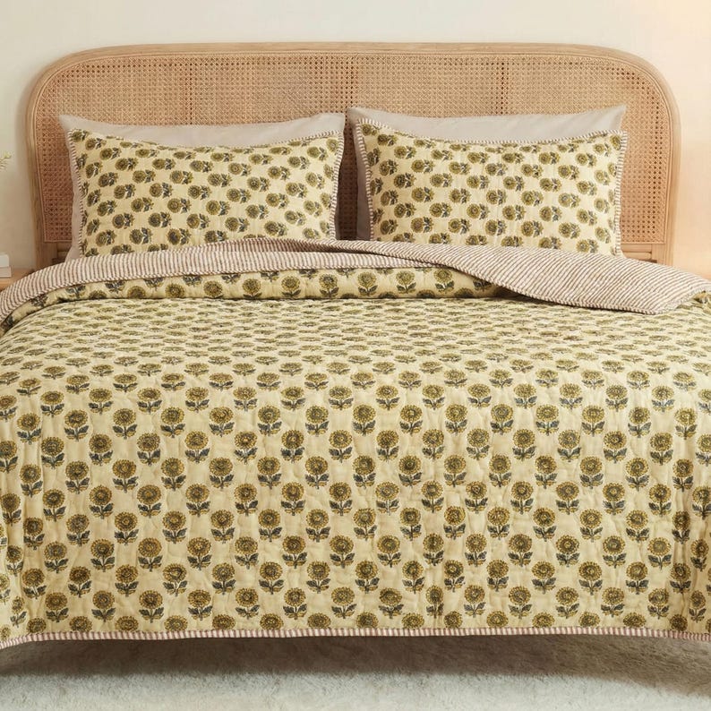 3 Piece Cotton Bedding Set Hand Block Printed Cotton Quilted Quilt King Size Queen Bedding Size Comforter Set King Queen Set Boho Quilt thumbnail 5