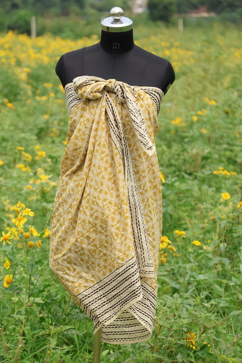Hand Block Printed Cotton Sarong: Boho Beach Cover-Up thumbnail 3