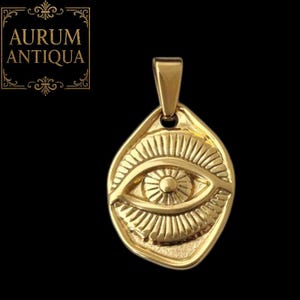 Mystic Guardian Amulet – Third Eye Protection Necklace in Gold | Symbolic Talisman Pendant
