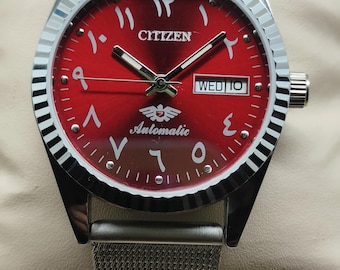 Montre automatique pour homme Citizen, cadran rouge, chiffres arabes, jour-date, bracelet en maille
