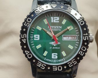 Vintage Citizen Automatic Watch: Green Dial, Stainless Steel, Day/Date