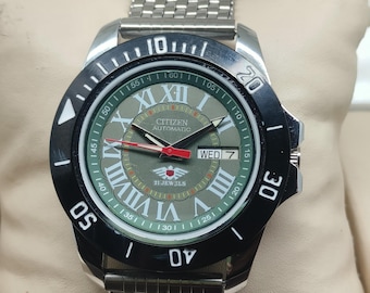 Orologio da polso da uomo Citizen Automatic Sports con quadrante verde, giorno/data, lunetta girevole in acciaio inossidabile